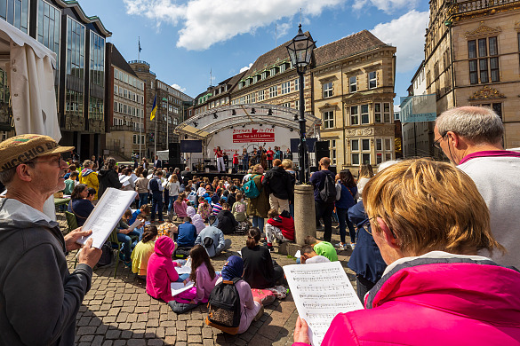 Eine gesungene Liebeserklärung an Bremen und Bremerhaven – für Schulklassen, Chöre und Musikfans ein schönes Gemeinschaftserlebnis